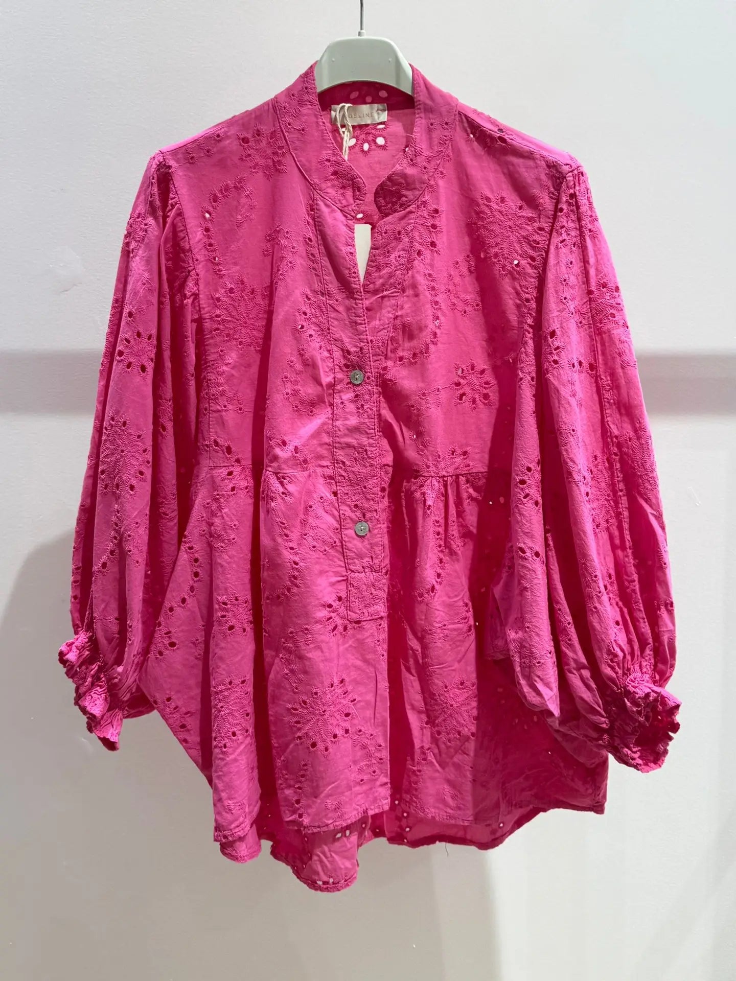 Blouse en broderie anglaise 100% coton NOELINE